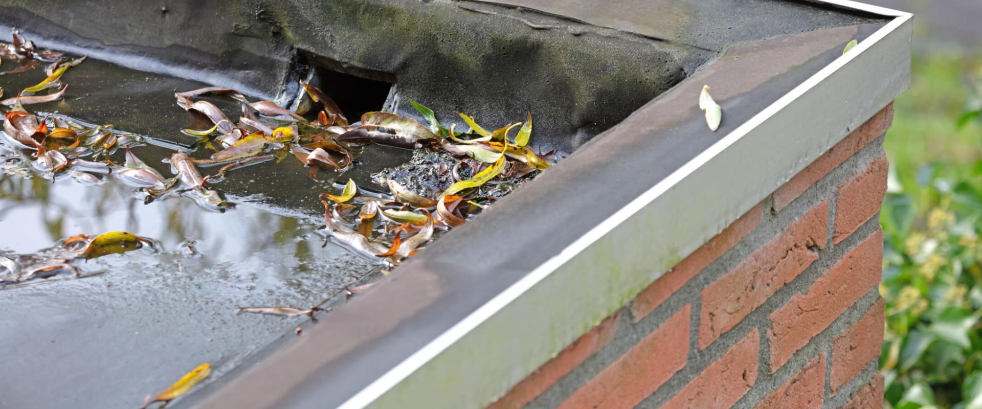 Why Proper Water Flow Should Be Considered During Roof Installation