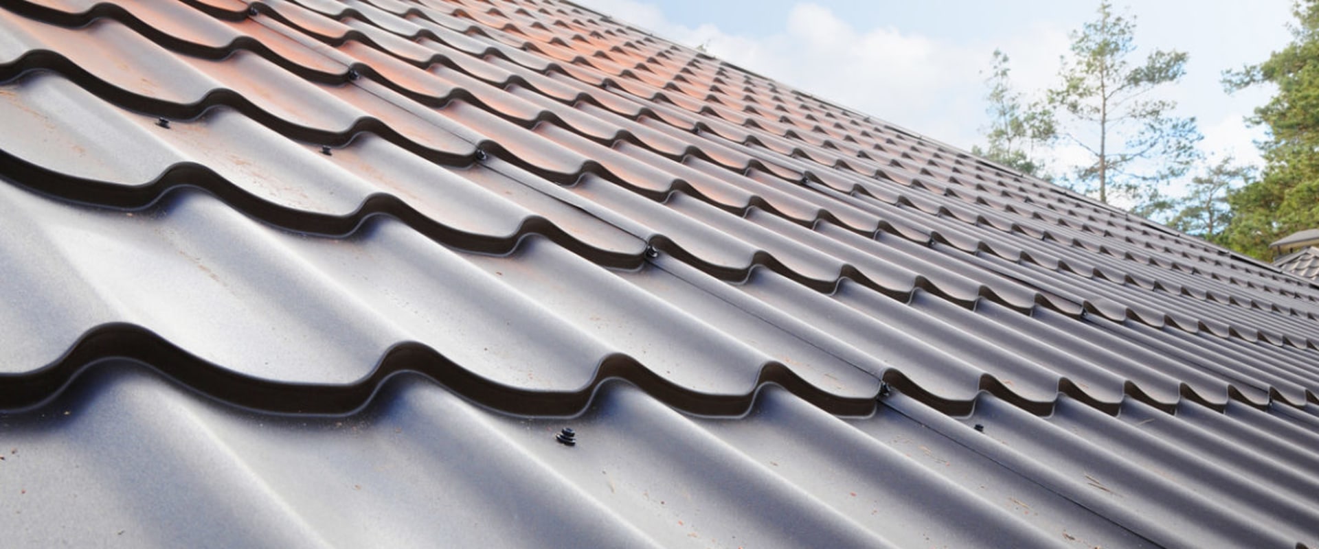Which Panel Types Should Be Used For Roof Installation?
