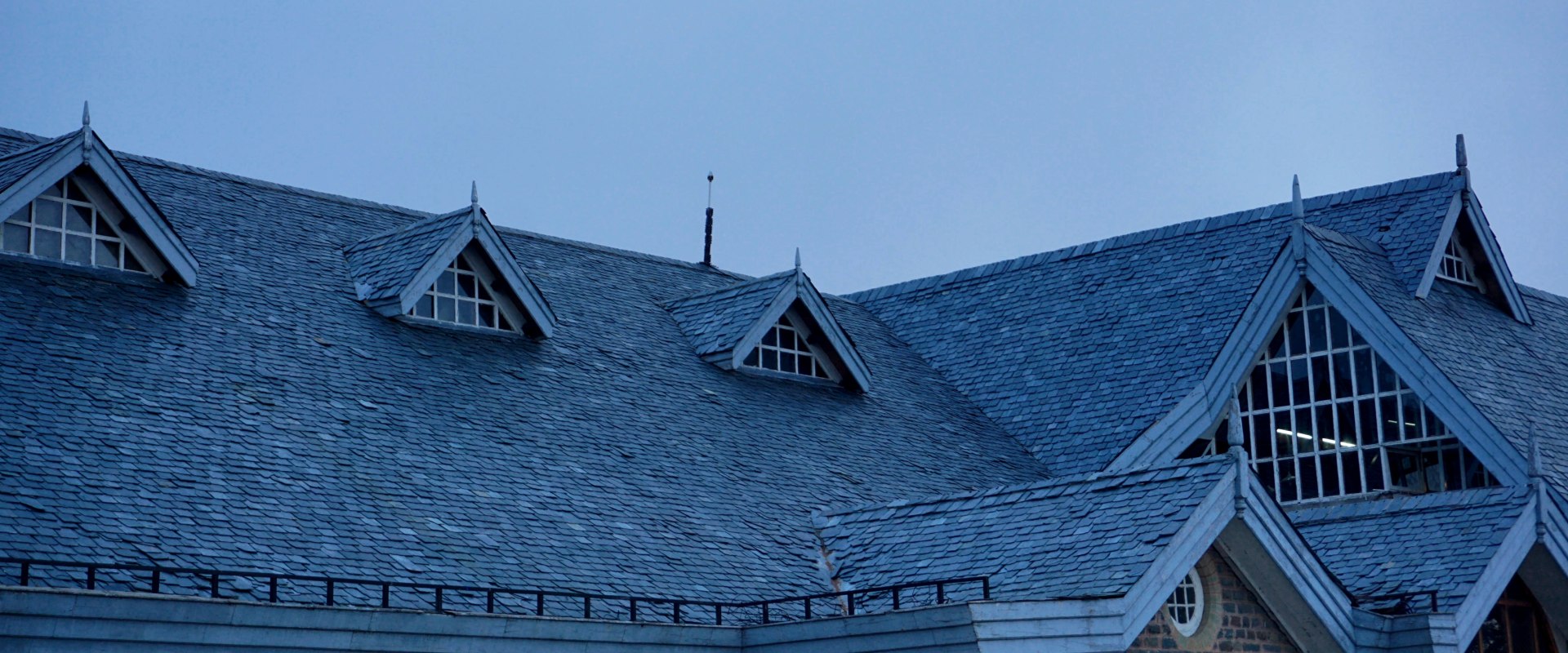 Why Hiring A Professional Roofing Company In Pasadena Is Essential For A Successful Roof Installation