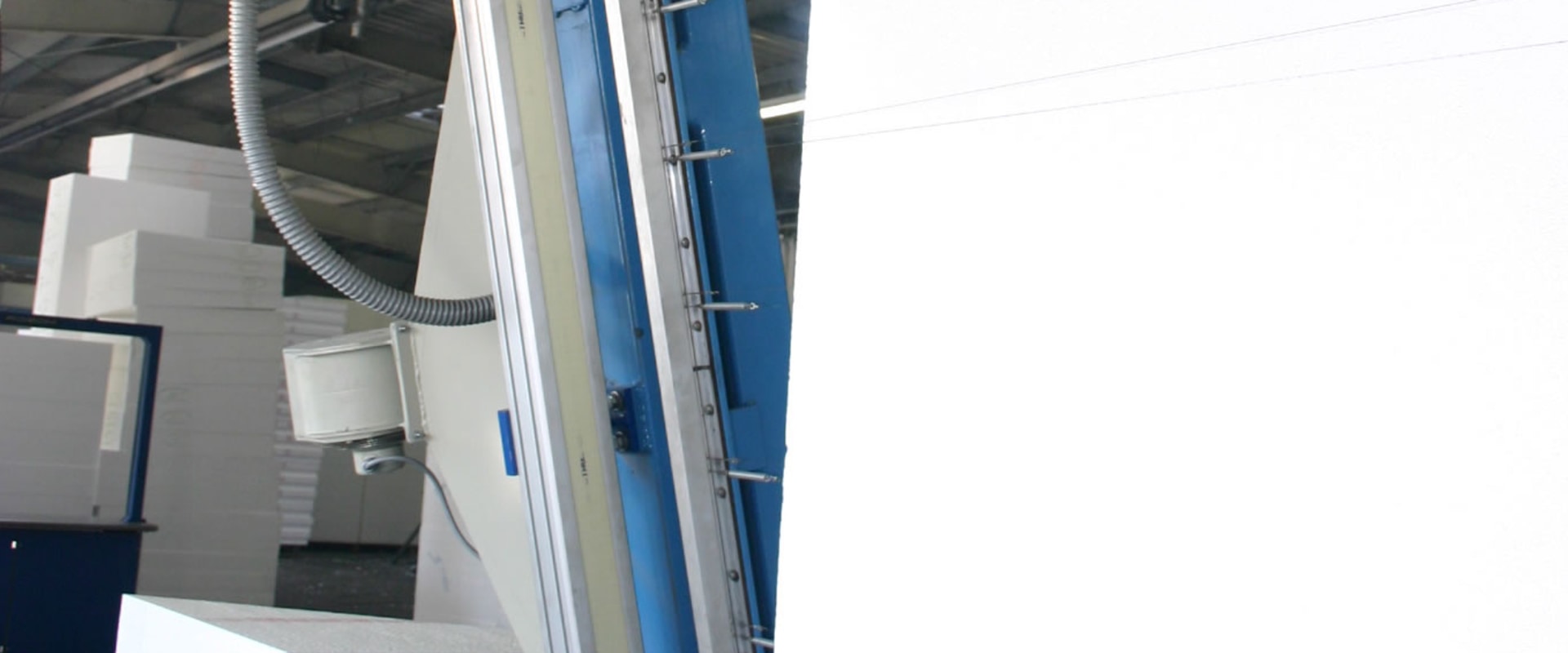 Precision And Efficiency: How Linear Position Sensors Transform Roof Installations