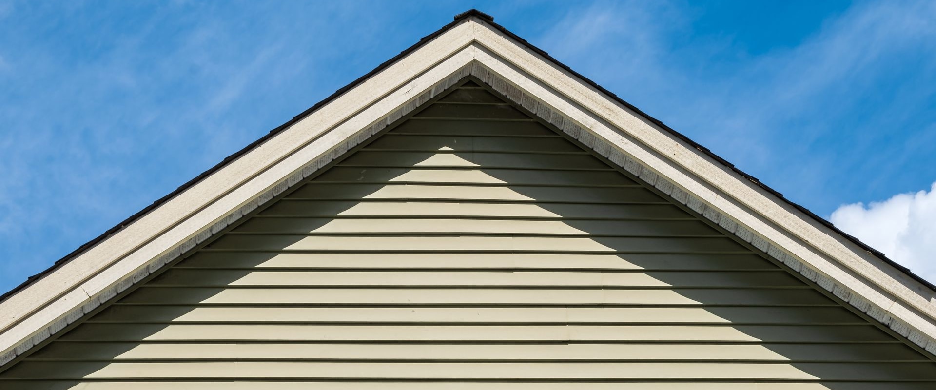 Why Choosing A Siding Company In St Leonard, MD, Is Key During Roof Installation