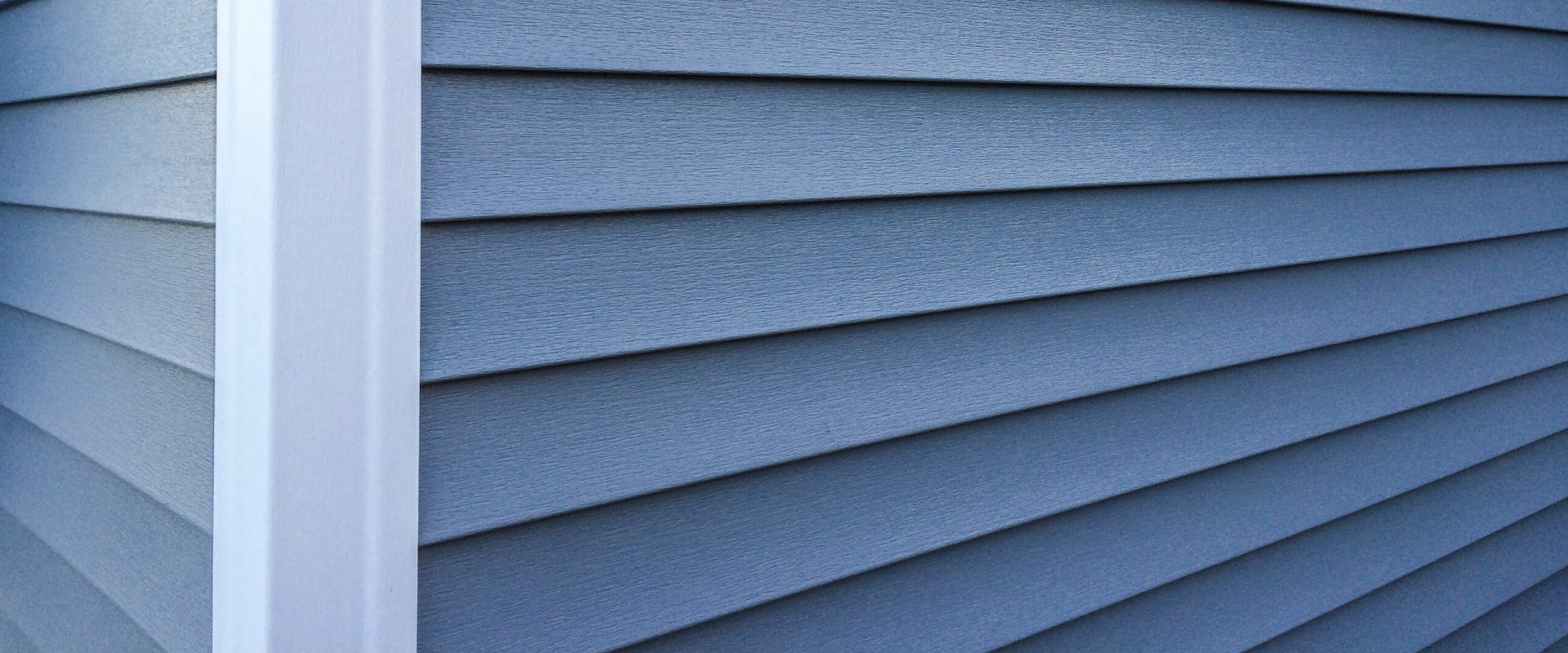Vinyl Siding Contractors In Denver, CO: Elevate Your Home's Curb Appeal With Quality Roof Installation
