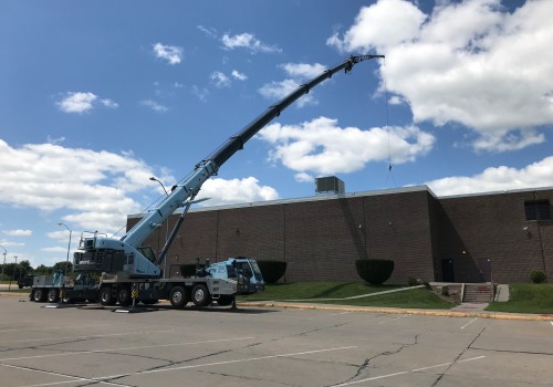 Efficient Roof Installation In Nambour: How Mobile Crane Hire Makes A Difference