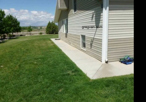What are the steps to roof a new house?